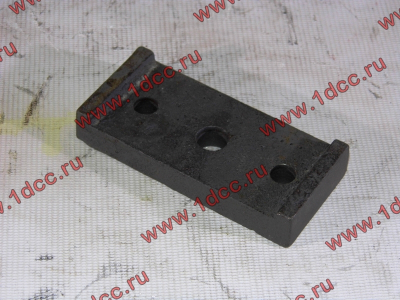 Пластина скобы крепления переднего стабилизатора H HOWO (ХОВО) WG880680027 фото 1 Ставрополь